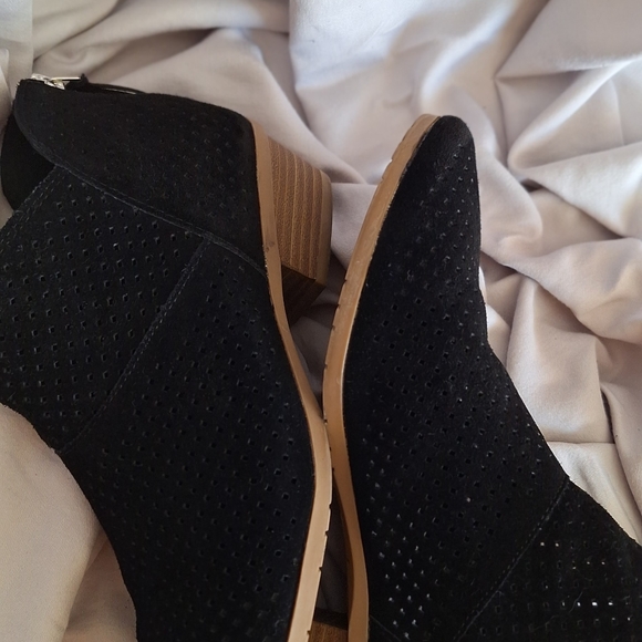 Kenneth Cole suede booties - Picture 8 of 16